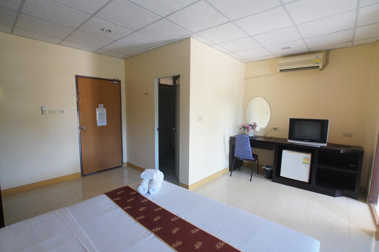 R.T. Hotel Khao Lak Bagian luar foto